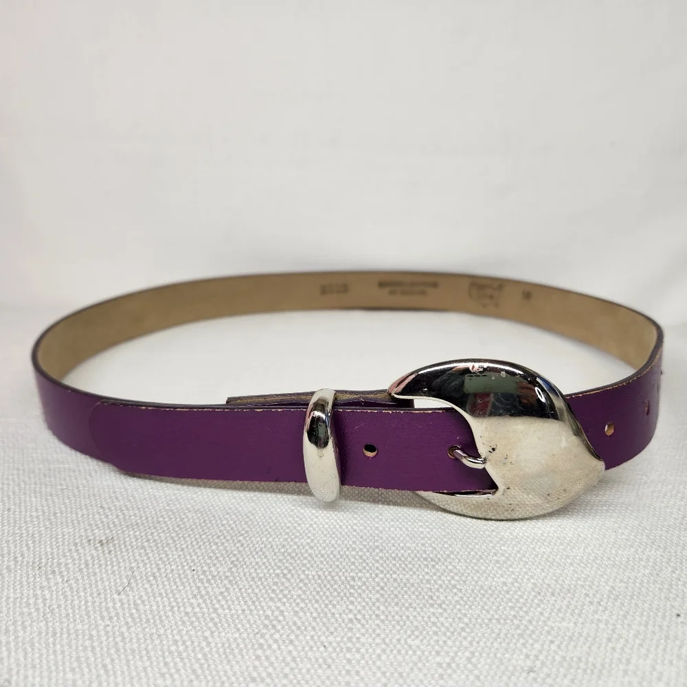 Purple Silver Belt Buckle Bonded Leather Size Medium USA Youth 12-14